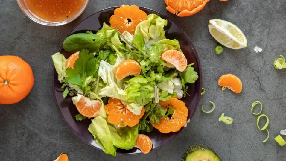 Green Salad with Mandarin Oranges with Panela - SindhiZaika.com